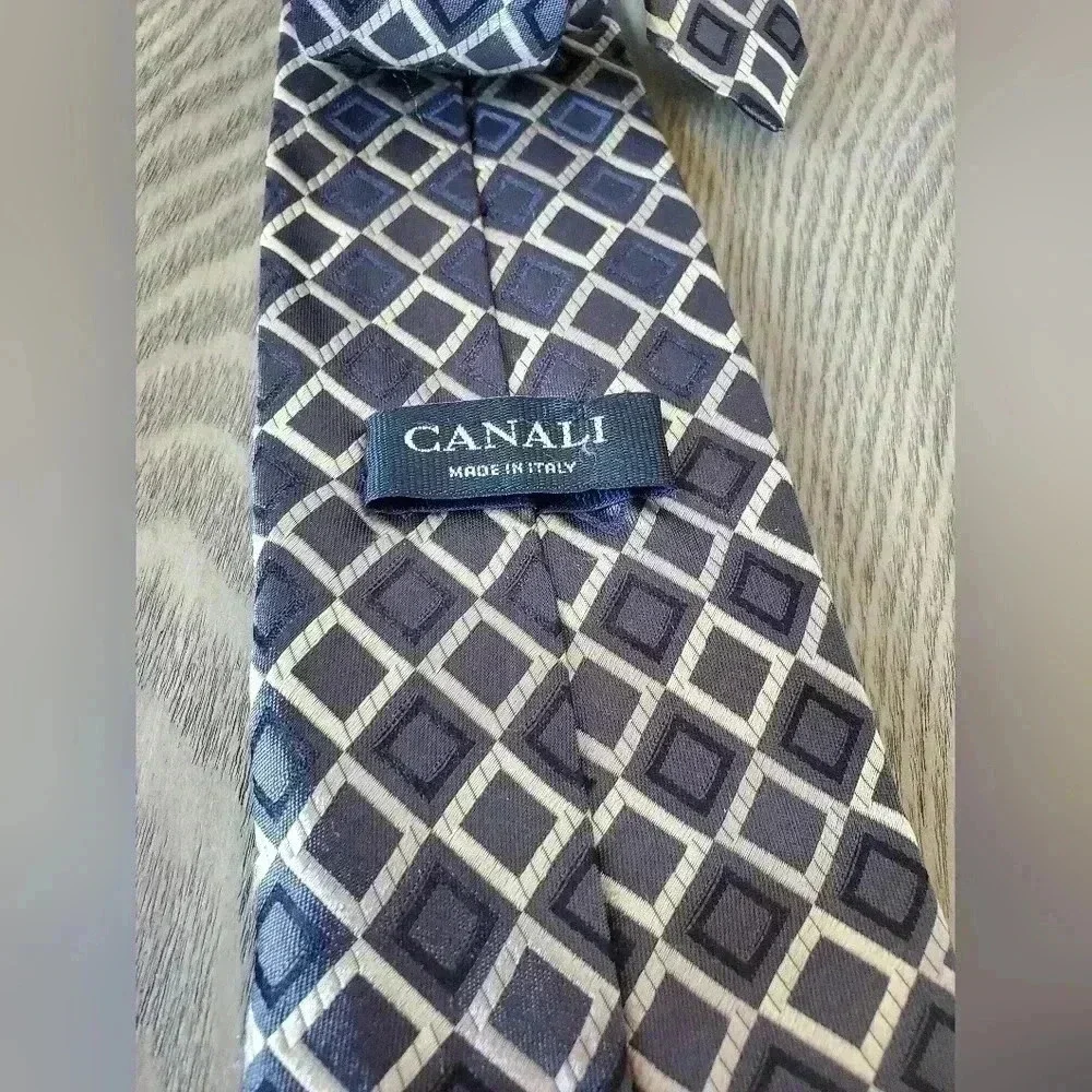 Canali 100% Navy, blue/ grey and cream silk tie. Made in  Italy. - Picture 3 of 5